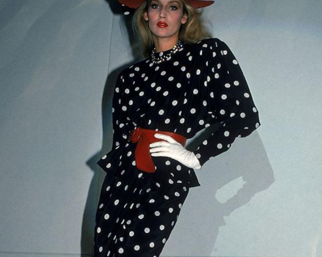 Inspirasi Gaya Retro 80-an Wanita Indonesia yang Cocok